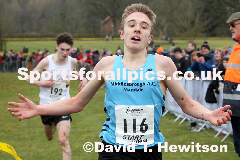Mens under-17s Northern Cross Country Champs., Camp Hill Estate, Kirklington.  Photo: David T. Hewitson/Sports for All Pics